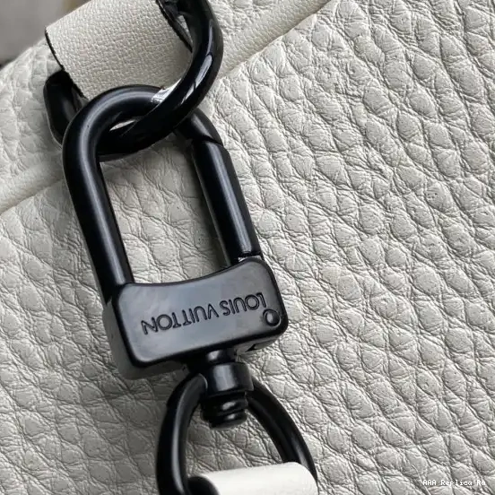 AAA Replica Ru VUITTON CHRISTOPHER XS LOUIS 0527